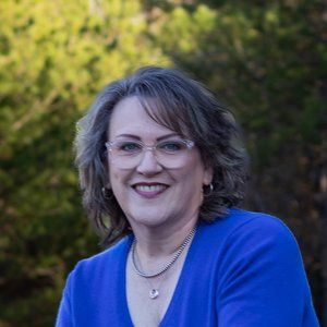Meet your Posher, Angie